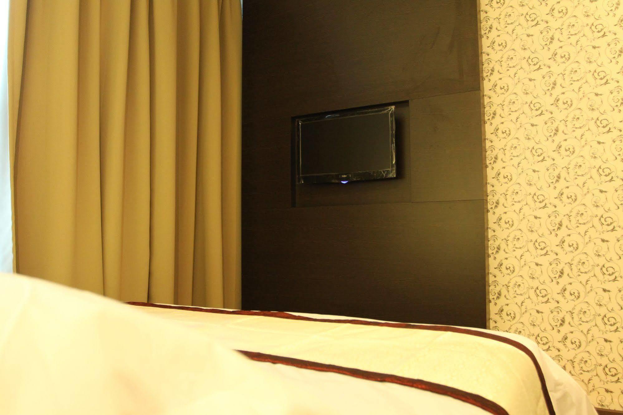 Wf Hotel Johor Bahru Exterior photo